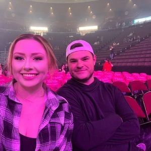 Meet your Posher, Celeste